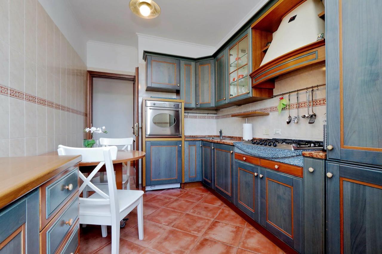 Colosseo Sunset Apartment Rome Exterior photo